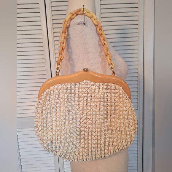 made in Hong Kong Handbags - Rare Vintage Hong Kong Cream Beaded Handbag Purse